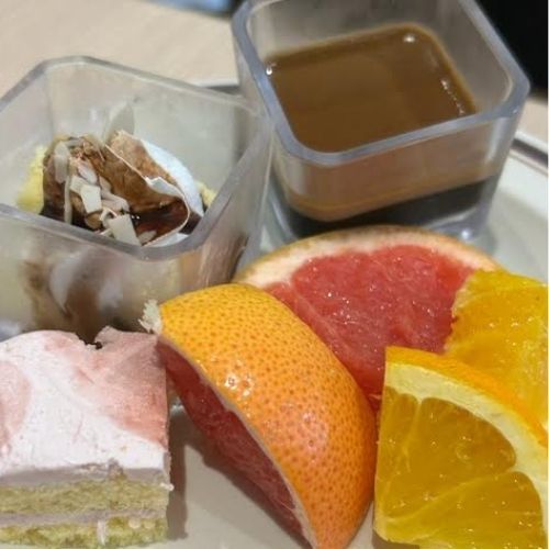 ケンタッキー食べ放題のデザート盛り合わせの画像