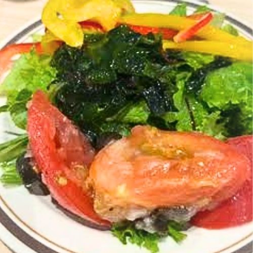 ケンタッキー食べ放題のサラダの画像