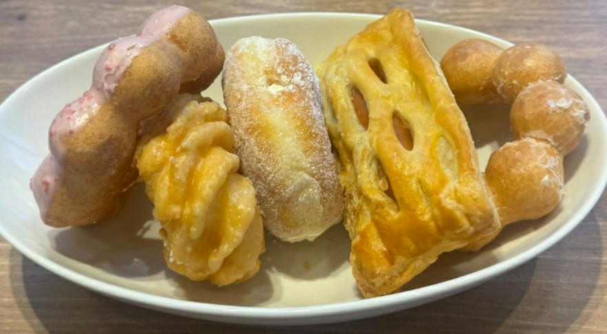 ドーナツ&パイ盛り合わせ