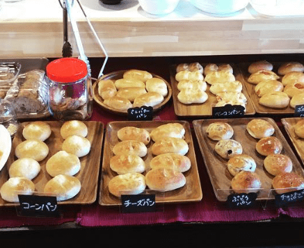 福岡ループのパンコーナーの画像