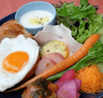 コンパニオンプランツのランチプレートの画像