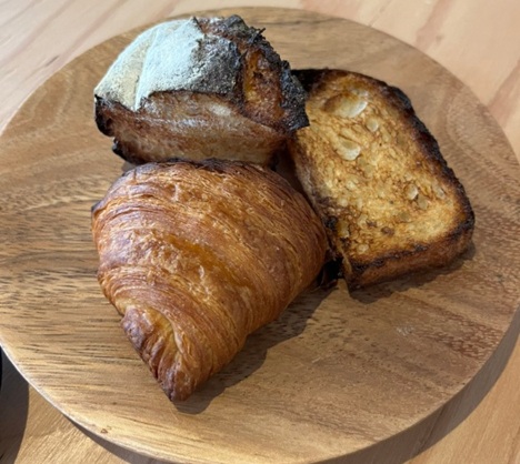 blank　パンとコーヒーとワインの食べ放題のパン