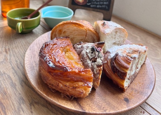 blank　パンとコーヒーとワインの食べ放題のパン