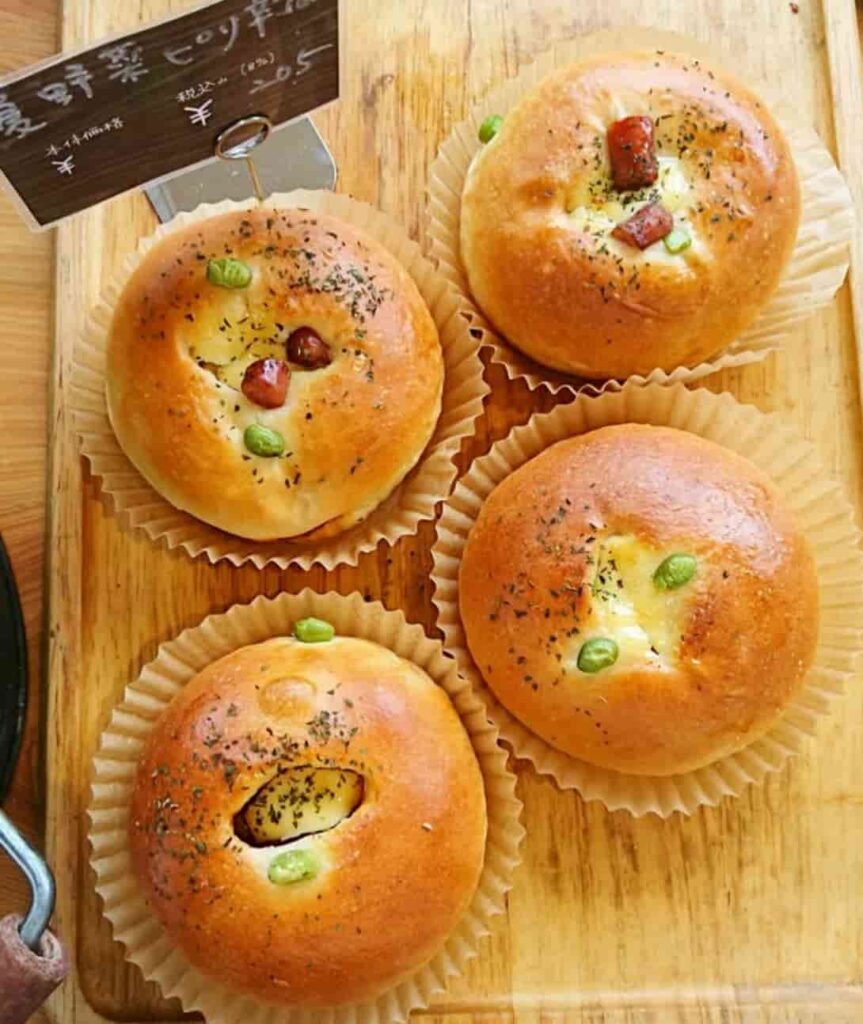 ノンノダンク六十谷店のパン食べ放題で楽しめる惣菜パン