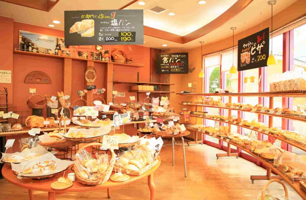 ボナペティ・ヤナギヤ御坊本店の内観