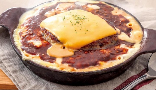バケットで人気のチーズハンバーグカレードリア