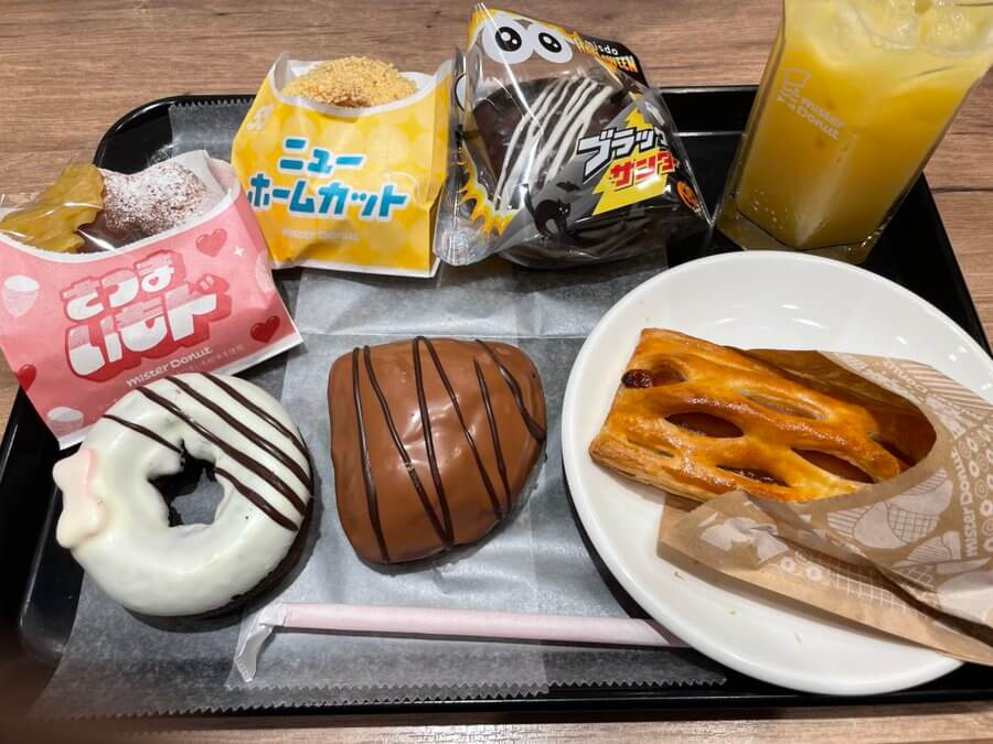ミスド食べ放題の期間限定ドーナツ・パイ、ドリンクの画像