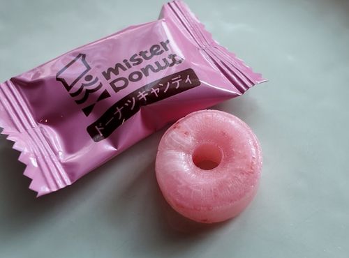 ミスドパインアメのイチゴミルクの画像