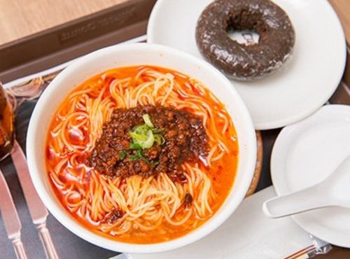 ミスドの担々麺の画像