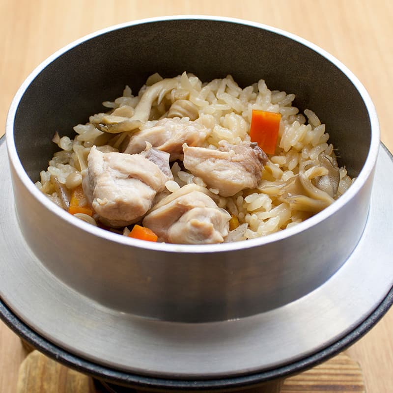 鶏の釜めしの画像