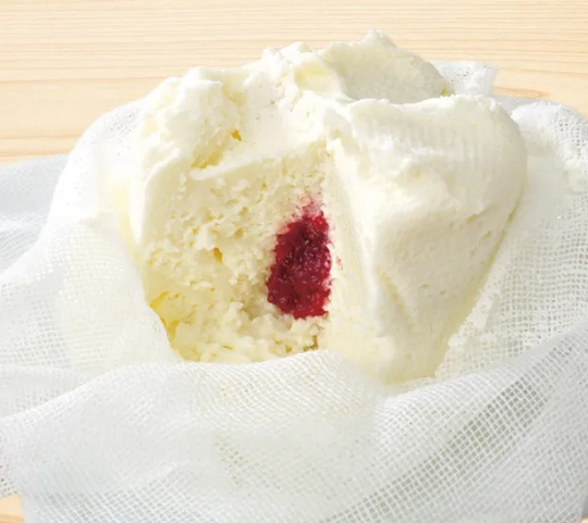 ととやみち(魚屋路)のお持ち帰り(テイクアウト)のクレームダンジュ