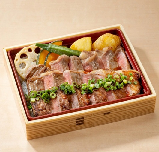 藍屋のお持ち帰り(テイクアウト)メニュー 国産サーロインステーキ重(肉2倍)