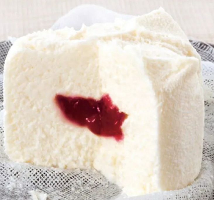 夢庵のお持ち帰り(テイクアウト)メニュー 豆乳チーズケーキ(ラズベリーソース)