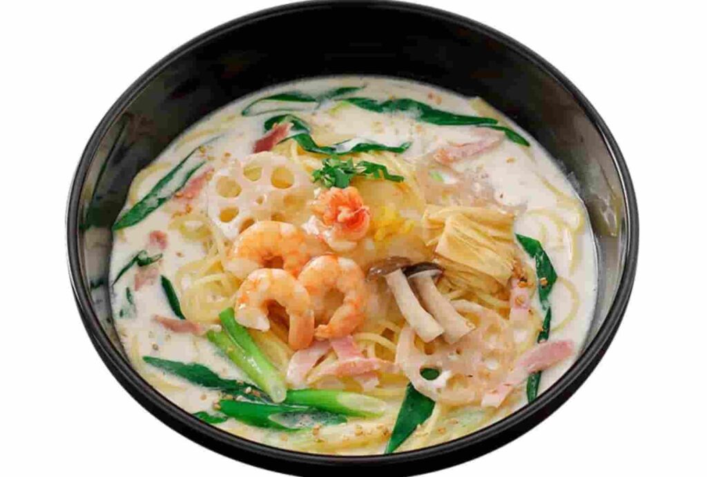 パスタ五右衛門の海老と湯葉と聖護院蕪おろしのクリームスープ