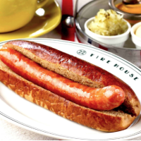 ファイヤーハウスのホットドッグ