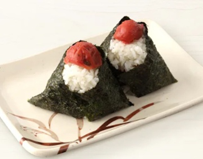 丸亀製麺の梅おにぎり