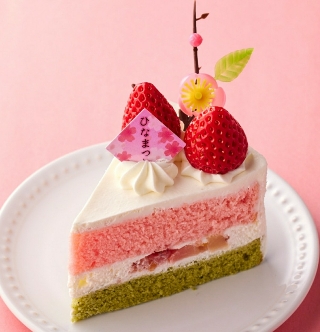 シャトレーゼのひなまつりケーキ_桃の節句 苺のトルテ