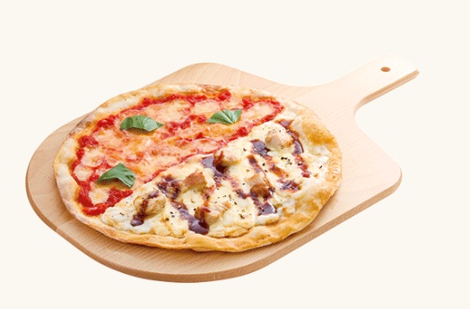 ジョリーパスタのピッツァ・ハーフ＆ハーフ マルゲリータ＆照り焼きチキン