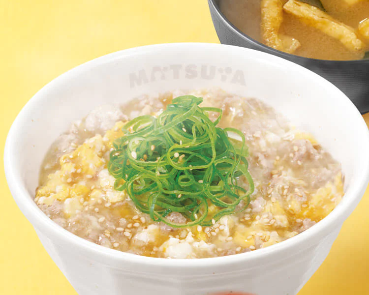 松屋の鶏そぼろたまご丼
