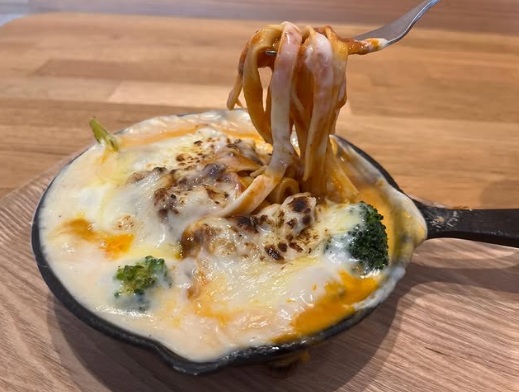 Le lupin bleu ル・ルパン・ブルーのフェットチーネのミートソース