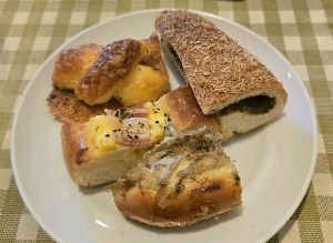 ヴァンドール シエンのパン盛り合わせ