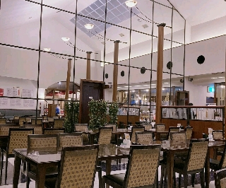 ベーカリーレストランサンマルク 松戸常盤平店の内観