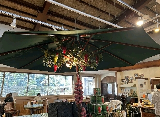 マカロニ市場 松戸店の内観