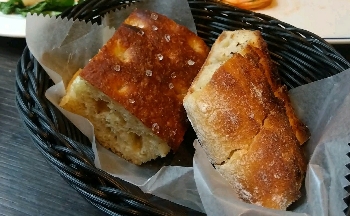 THE CITY BAKERY TRATTORIA RUBIN 仙台の食べ放題のパン