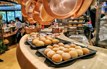 グリエ・ミア!イオンモール仙台上杉店のパンが並んでいるキッチン