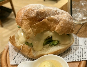 グリエ・ミア!イオンモール仙台上杉店の食べ放題のパンアレンジ